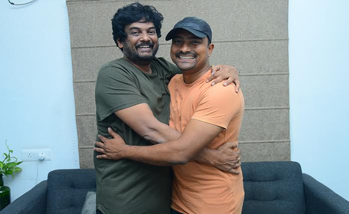 ‘యాక్షన్’ ట్రైలర్ చాలా చాలా బాగుంది- డాషింగ్ డైరెక్టర్ పూరి ‘యాక్షన్’ ట్రైలర్ చాలా చాలా బాగుంది- డాషింగ్ డైరెక్టర్ పూరి
