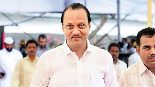 పడ్నవిస్కు ‘పవర్’ పంచ్ : అజిత్ పవార్ రాజీనామా