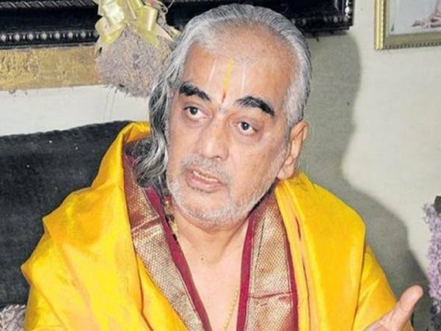రమణ దీక్షితులకు తిరుమల లైన్ క్లియర్..!