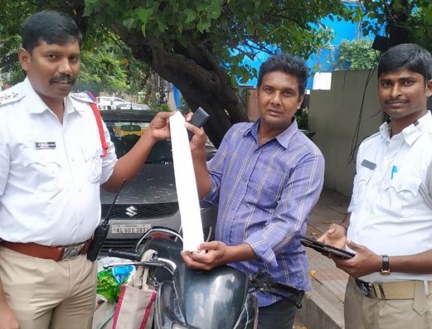 ఆ ట్రాఫిక్ చలాన్ లిస్ట్ చూస్తే షాకే.!