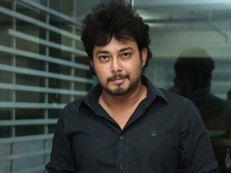 తనీష్ మహాప్రస్థానం ప్రయత్నం ఫలించేనా..? తనీష్ మహాప్రస్థానం ప్రయత్నం ఫలించేనా..?
