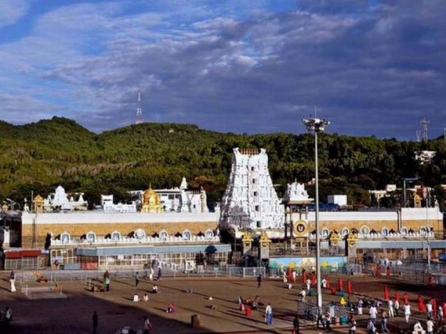 తిరుమలలో భక్తుల రద్దీ సాధారణం