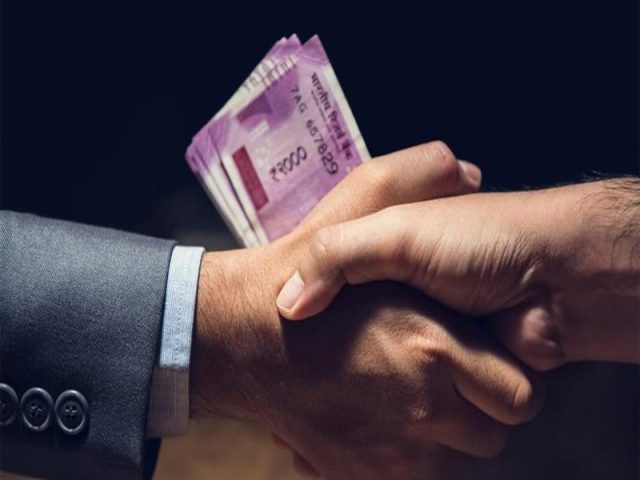 ఏసీబీకి చిక్కిన ‘డిప్యూటీ తహసీల్దార్’..!
