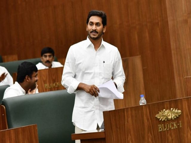 కేసీఆర్కు జగన్ హ్యాట్సప్.. ఎందుకంటే..!