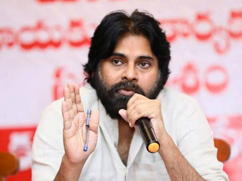 ఢిల్లీకి పవన్.. ఆ అగ్రనేతల ఫోన్ కాల్ వల్లే..! ఢిల్లీకి పవన్.. ఆ అగ్రనేతల ఫోన్ కాల్ వల్లే..!
