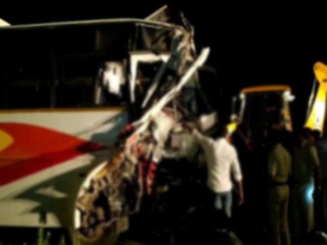 నెల్లూరు జిల్లాలో రోడ్డు ప్రమాదం..22 మందికి గాయాలు