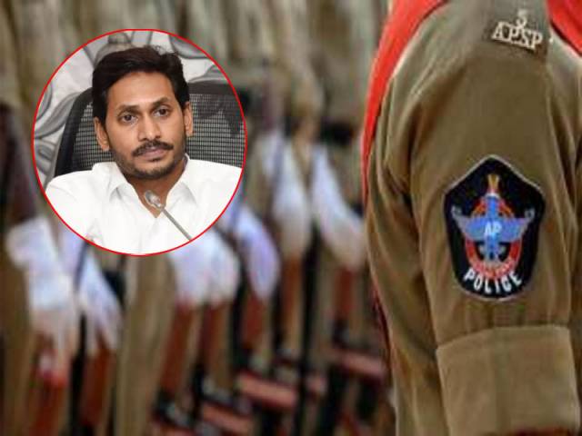 ఏపీలో ఐపీఎస్ అధికారుల బదిలీలు