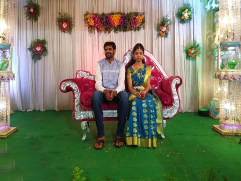 Iabardasth comedian mahesh got married