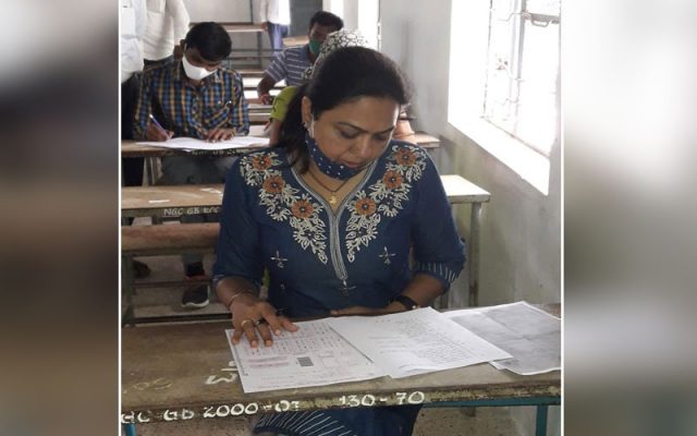 డిగ్రీ ఎంట్రన్స్ ఎగ్జామ్ రాసిన టాలీవుడ్ సీనియర్ నటి