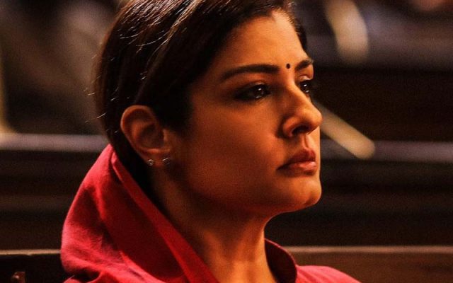 ‘కేజీఎఫ్ 2’ : రవీనా దర్పం చూశారా?
